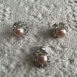 Silver with pink pearl earrings and pendant set